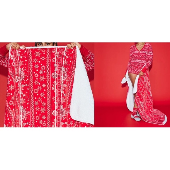 [Victoria’s Secret] Sherpa Fleece Holiday Blanket Cozy Snowflake - Picture 2 of 7